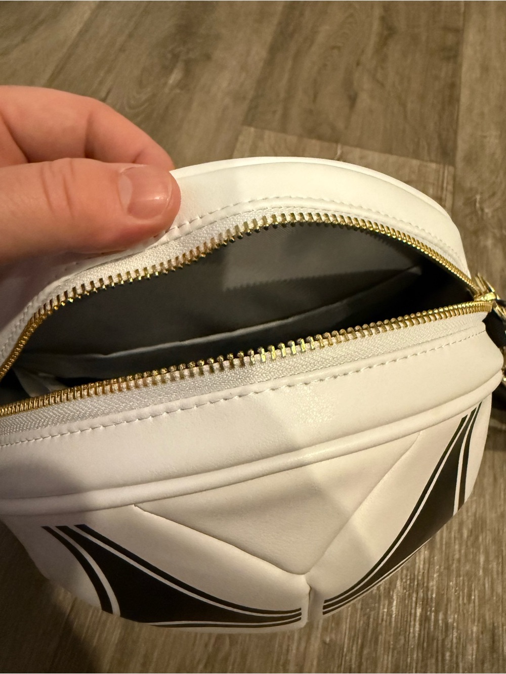 Adidas White & Black Soccer Ball Crossbody Bag World Cup - Picture 5 of 7